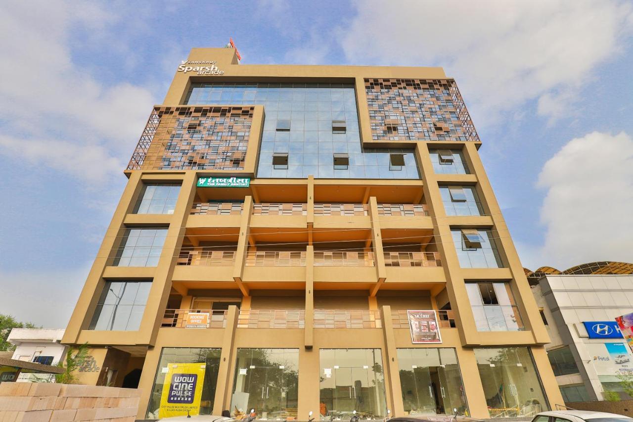 Oyo 16604 Hotel Sparsh Inn أحمد أباد المظهر الخارجي الصورة